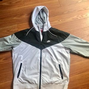 black and white nike windrunner men's